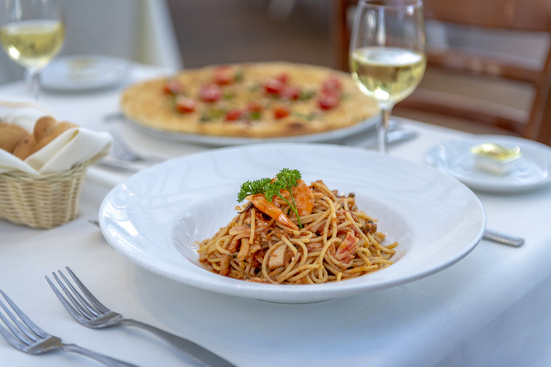 32874418047_1c3e402d95_c